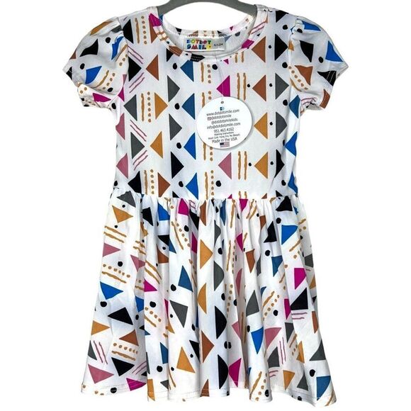 NEW Dot Dot Smile White Multicolor Geometric Cap Sleeve Dress 6-12M - Picture 1 of 6